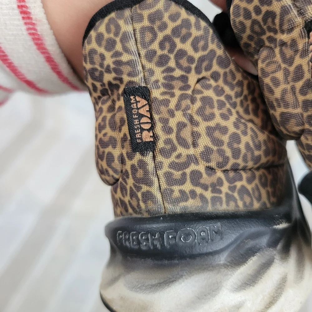 New Balance Kids' Fresh Foam ROAV V2 Lace-Up Running Shoes‎ Size 4 - Picture 6 of 10